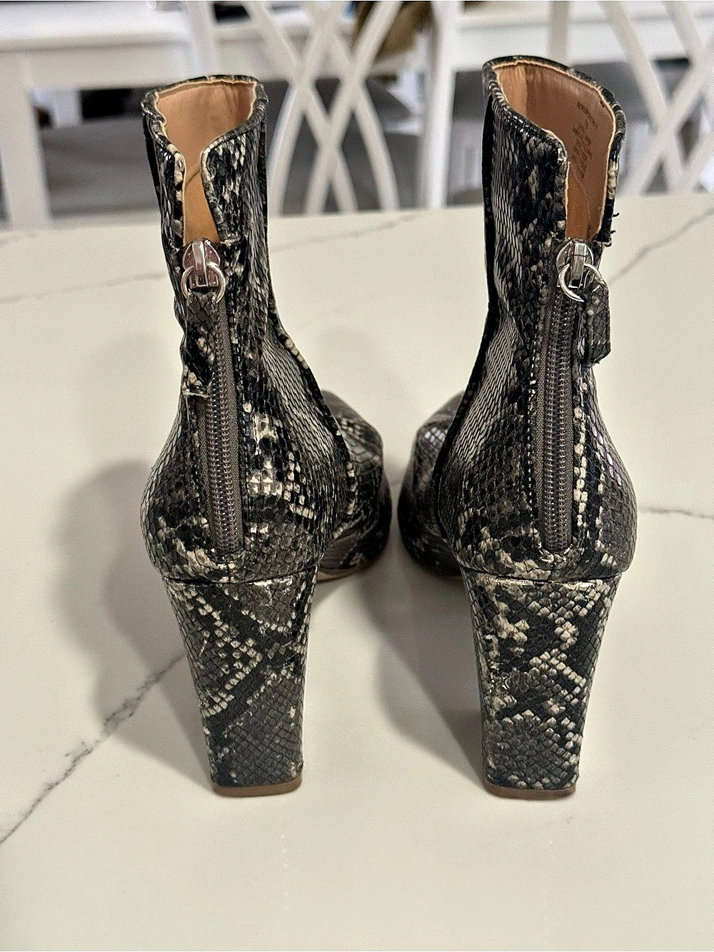 Steve Madden Women's Retrograde snake-print block-heel ankle booties size 9.5 - Picture 3 of 6